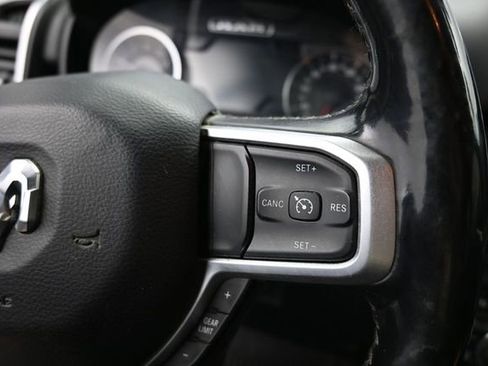 Used 2019 RAM 1500 Big Horn AWD/4WD image 18