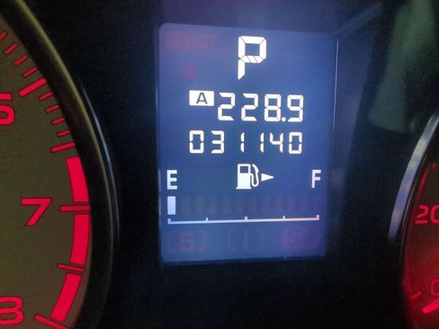 Used 2012 Subaru Impreza 2.0i Limited image 6