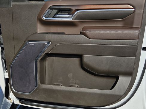 Used 2024 GMC Sierra 3500 Denali w/ Denali Reserve Package image 43