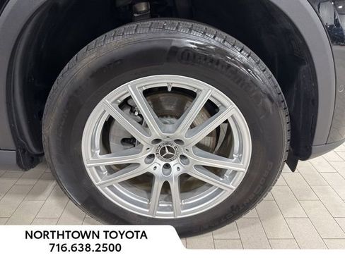 Used 2023 Mercedes-Benz GLC 300 4MATIC image 26