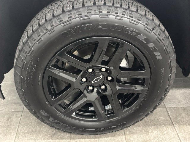Used 2024 Chevrolet Silverado 1500 RST AWD/4WD image 6