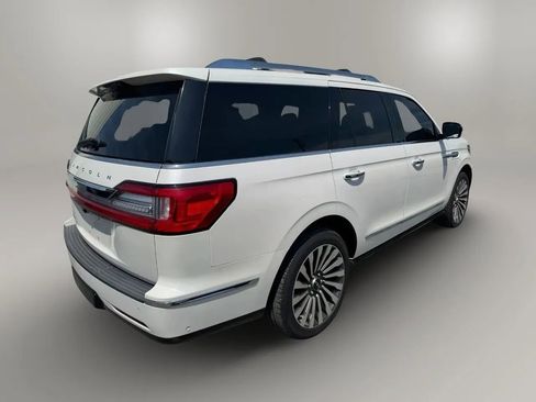Used 2019 Lincoln Navigator Reserve w/ Cargo Package AWD/4WD image 8