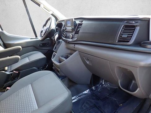 Used 2022 Ford Transit 250 Medium Roof RWD image 10