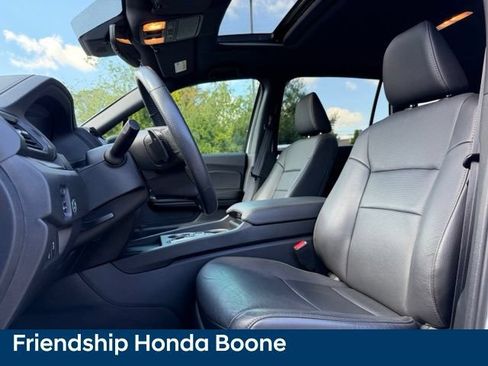 Used 2025 Honda Passport EX-L image 18