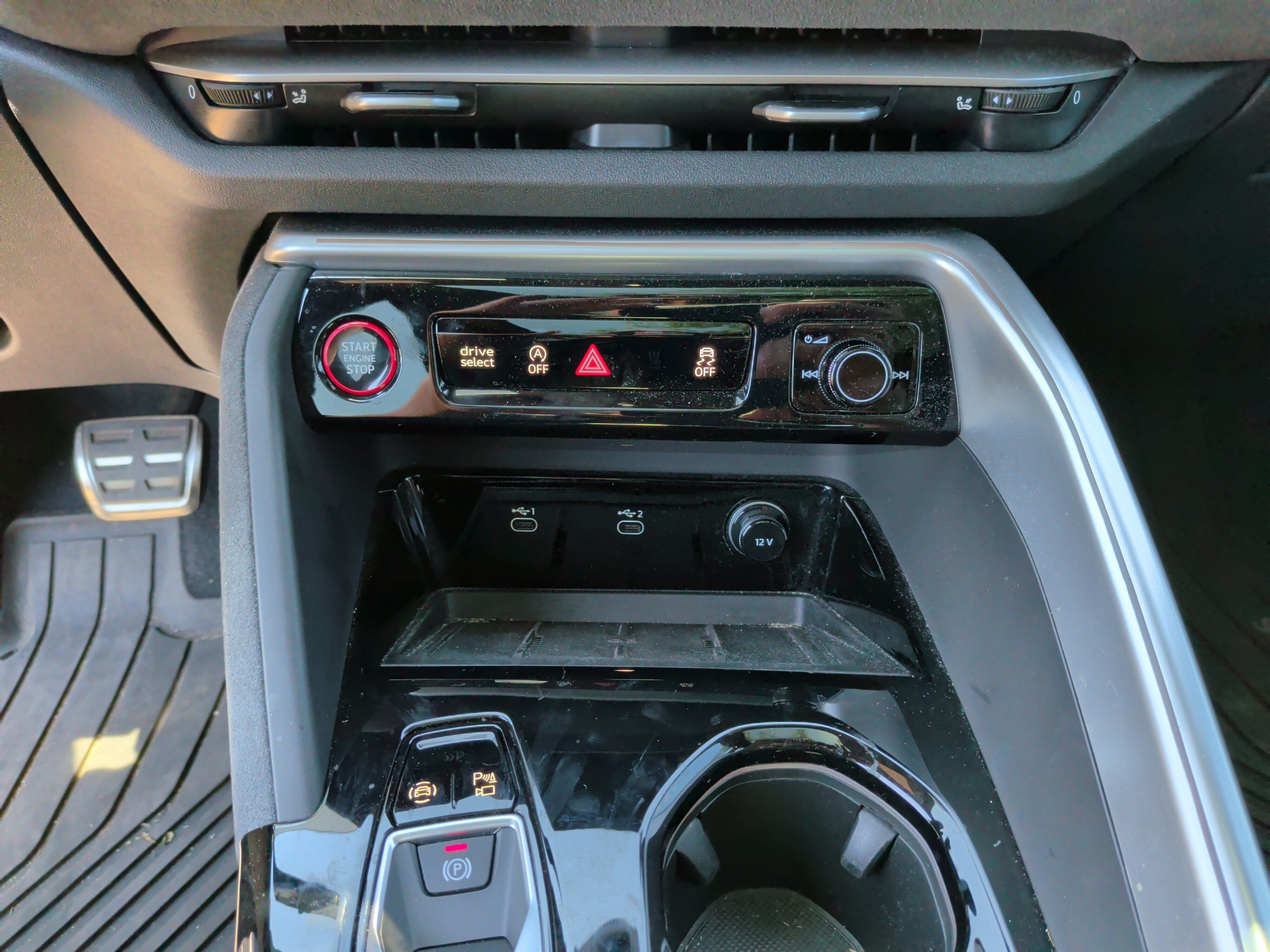 Certified 2025 Audi SQ5 Premium Plus AWD/4WD image 25