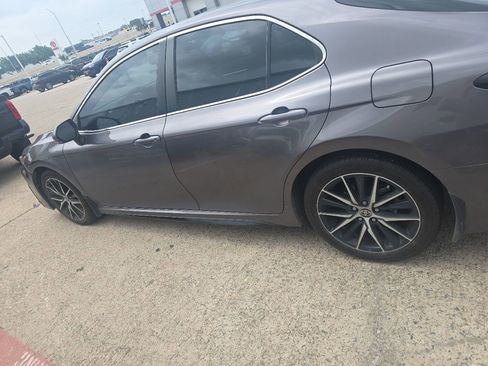 Used 2024 Toyota Camry SE FWD image 6