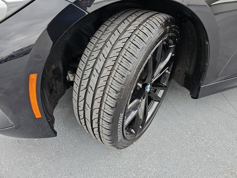 Used 2023 BMW 330i Sedan w/ M Sport Package image 33