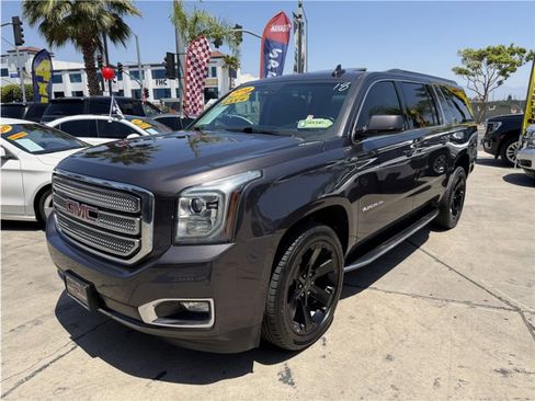 Used 2016 GMC Yukon XL SLT w/ Open Road Package RWD image 10