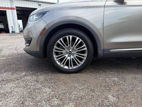 Used 2018 Lincoln MKX Reserve w/ Lincoln MKX Climate Package FWD image 10