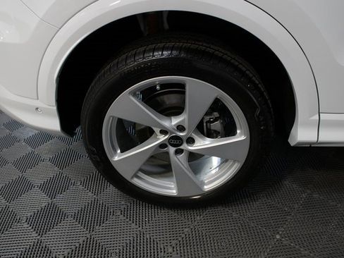 New 2025 Audi Q5 Premium Plus image 26