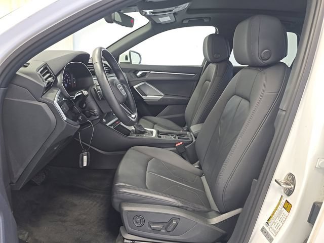 Used 2021 Audi Q3 2.0T Premium w/ Convenience Package AWD/4WD image 8