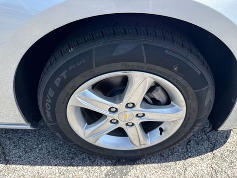 Used 2022 Chevrolet Malibu LS FWD image 5
