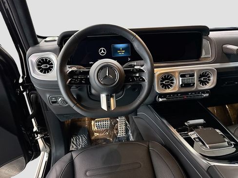 Certified 2025 Mercedes-Benz G 580 w/ EQ Technology image 26