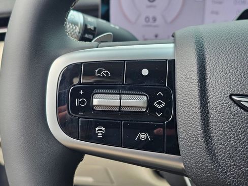 New 2026 Genesis GV70 2.5T Advanced image 36