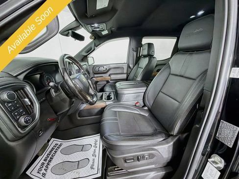 Used 2019 Chevrolet Silverado 1500 High Country w/ Technology Package AWD/4WD image 22