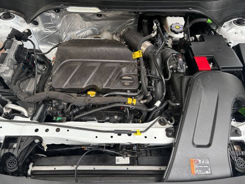 Used 2025 Chevrolet Trax LT FWD image 30