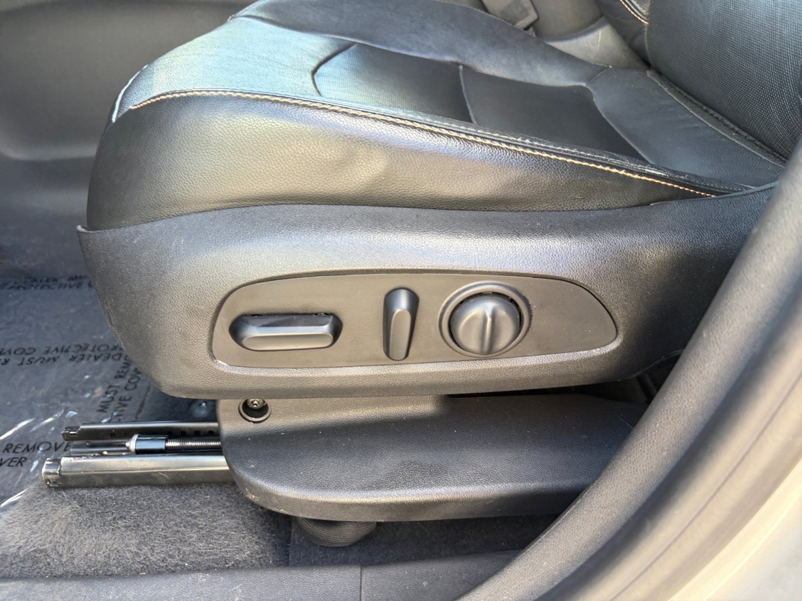 Used 2020 Chevrolet Equinox Premier AWD/4WD image 14