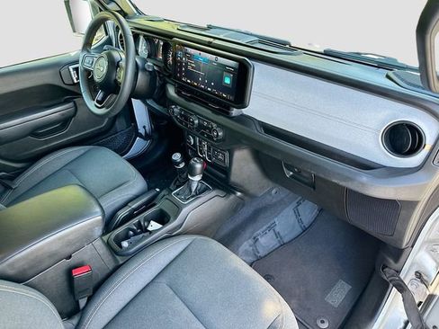 Used 2024 Jeep Wrangler Sport S image 27