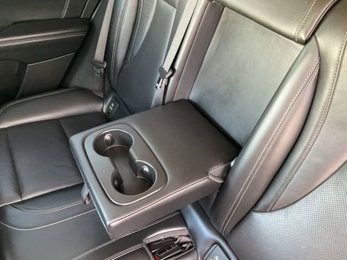 Used 2023 Buick Envision Essence FWD image 28