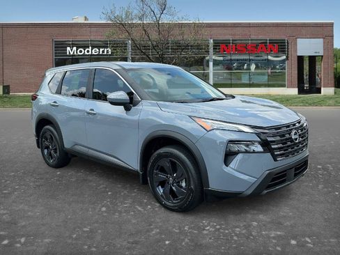 Certified 2026 Nissan Rogue SV w/ Cold Weather Package FWD image 5