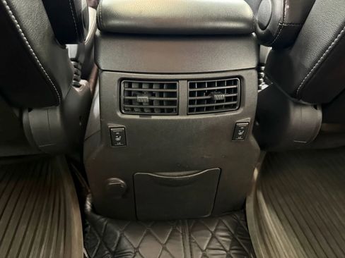 Used 2012 Nissan Armada Platinum image 22