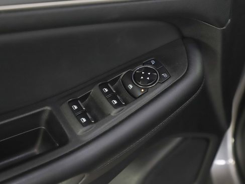 Used 2024 Ford Edge SEL image 19