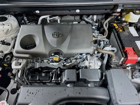 Certified 2025 Toyota RAV4 LE AWD/4WD image 25
