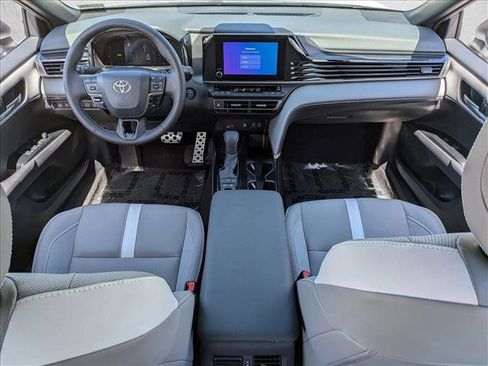Used 2026 Toyota Camry SE FWD image 17