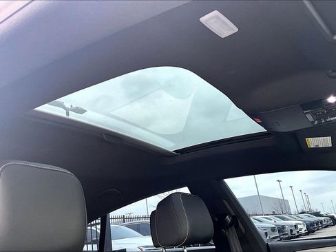 Used 2021 Volkswagen Arteon SEL Premium image 19