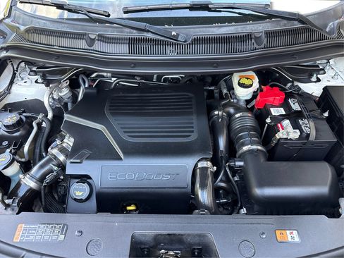 Used 2016 Ford Explorer Sport w/ Equipment Group 401A AWD/4WD image 14