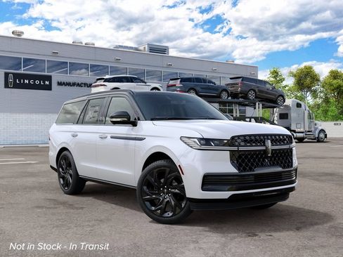 New 2027 Lincoln Navigator Black Label AWD/4WD image 4