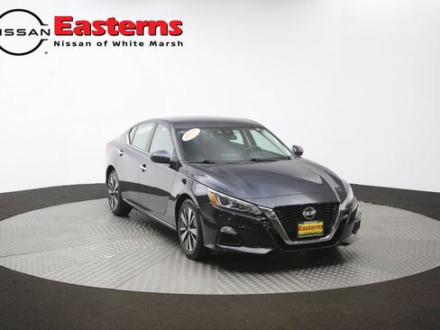 Used 2022 Nissan Altima 2.5 SV FWD image 52