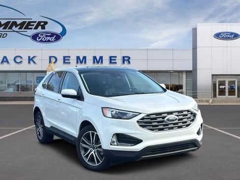 Certified 2022 Ford Edge Titanium w/ Class II Trailer Tow Package image 1