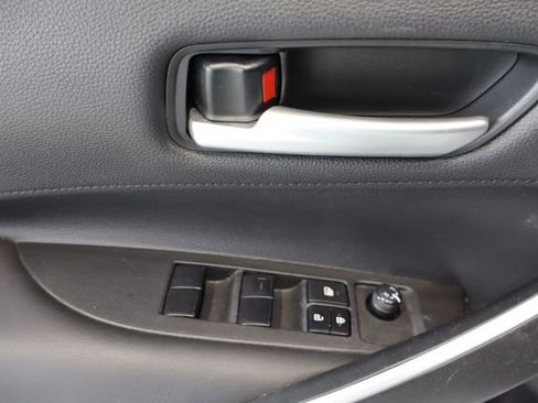 Used 2020 Toyota Corolla SE image 16