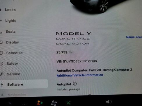 Used 2020 Tesla Model Y Long Range image 13
