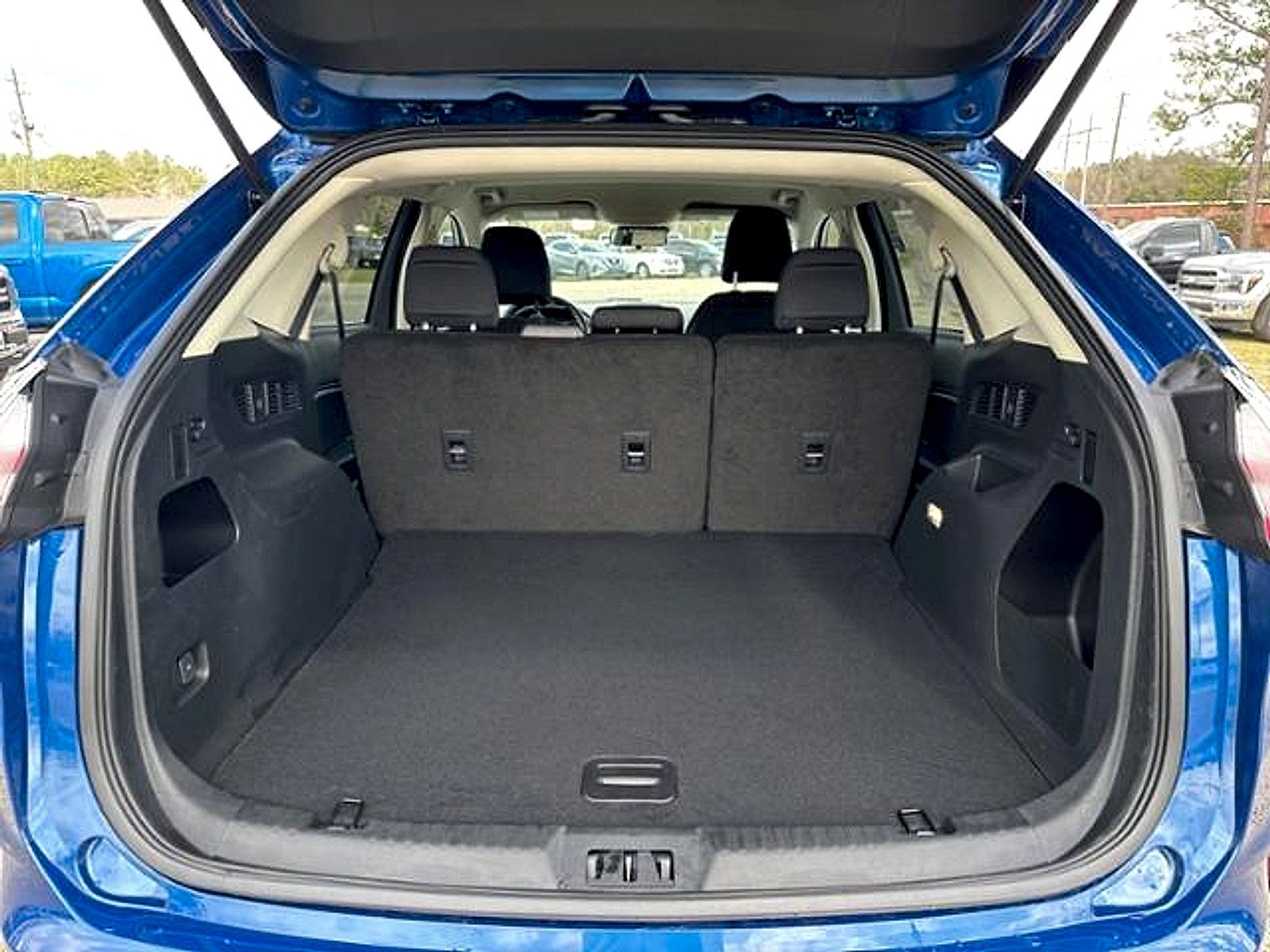 Used 2024 Ford Edge SE AWD/4WD image 8