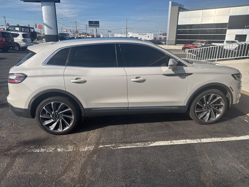 Used 2021 Lincoln Nautilus Reserve w/ Equipment Group 201A AWD/4WD image 8
