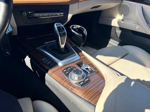 Used 2015 BMW Z4 sDrive28i RWD image 21