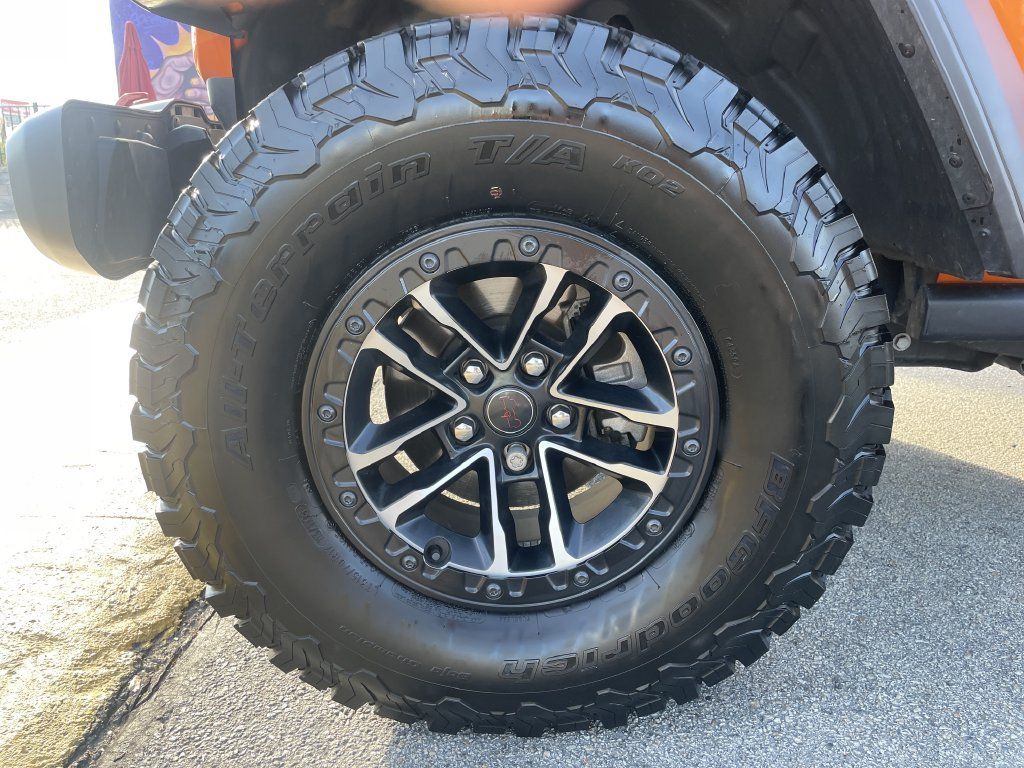 Used 2025 Jeep Wrangler Rubicon w/ Xtreme 35 Tire Package AWD/4WD image 9