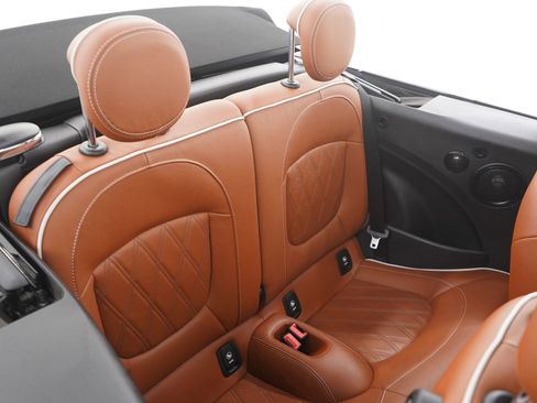 Used 2018 MINI Cooper S image 12