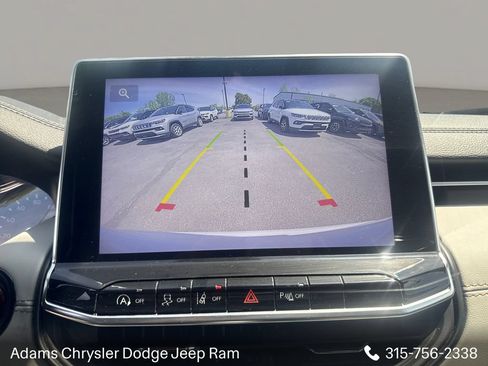 Used 2025 Jeep Compass Limited AWD/4WD image 20