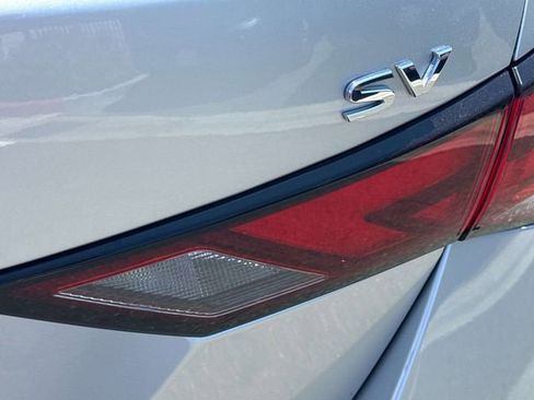 Certified 2023 Nissan Sentra SV FWD image 7