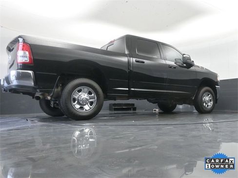 Used 2024 RAM 2500 Tradesman w/ Chrome Appearance Group image 26