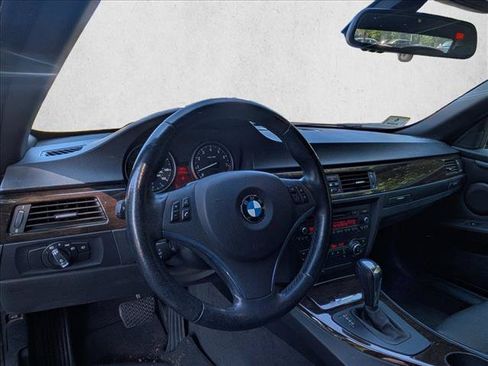 Used 2013 BMW 335i Convertible RWD image 10