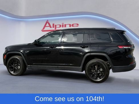 Used 2024 Jeep Grand Cherokee L Laredo AWD/4WD image 2