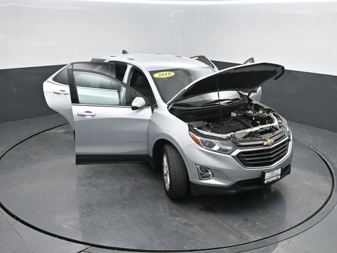 Used 2018 Chevrolet Equinox LT image 45