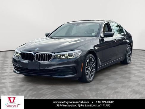 Used 2019 BMW 540i xDrive w/ Premium Package AWD/4WD image 1