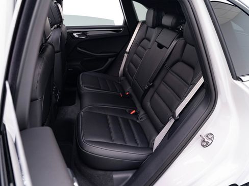 New 2026 Porsche Macan S image 31