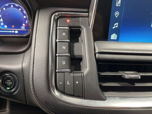 Used 2024 Chevrolet Suburban Premier image 35