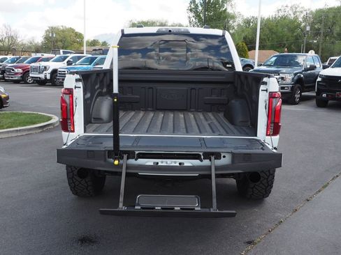 Used 2025 Ford F150 Raptor AWD/4WD image 18